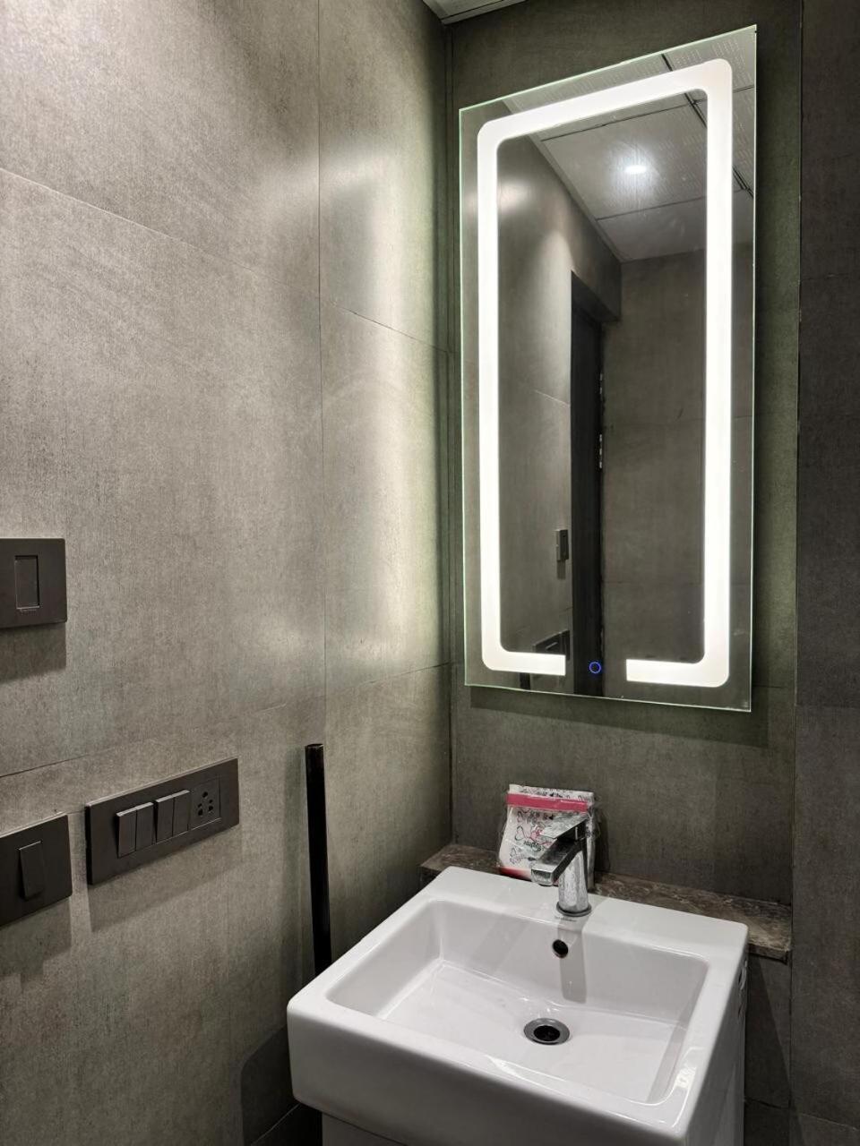 Roseville Suite's & 94 Apartment New Delhi